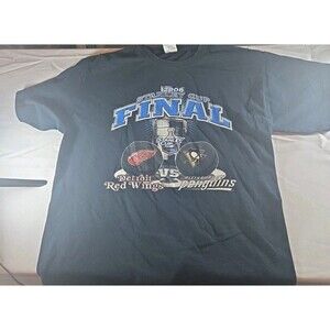 Gildan Men's 2008 Eastern Stanley Cup Final T Shirt Red Wings vs Penguins Size L